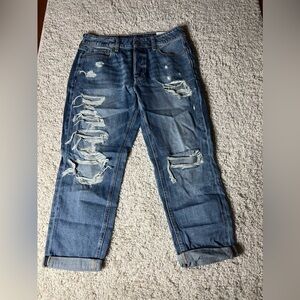 Women’s Size 8 Short Distressed Tomgirl Jeans NWT